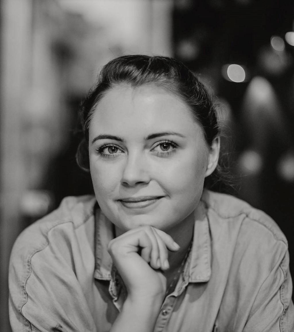Daria Kasprzak Zamiennie z Sylwią Szyda Studentka Akademii Muzycznej w Katowicach w klasie wiolonczeli oraz Studium Aktorskiego przy Teatrze Śląskim (od 2018).