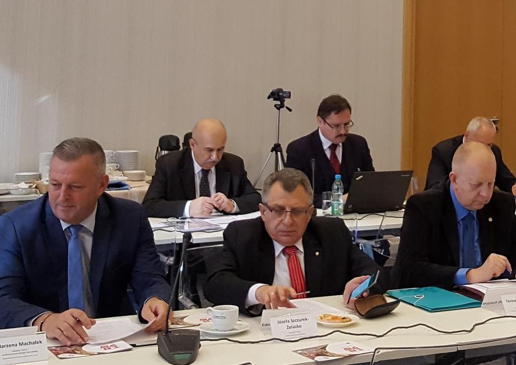 Podkreślał również, że z uzasadnienia projektu nie wynika w czym obecnie funkcjonujący system nie pozwolił na efektywne reagowanie na zagrożenia w zakresie szeroko rozumianego działania inspekcji