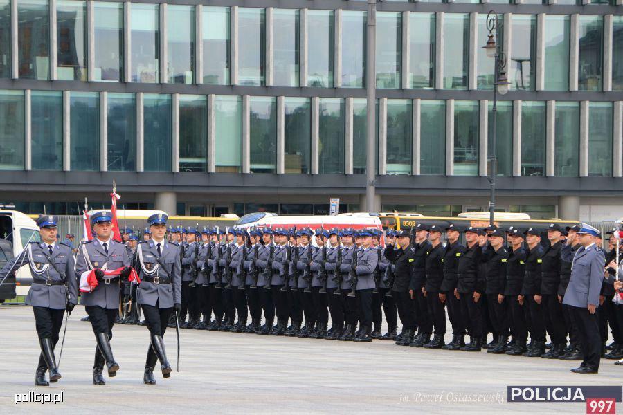 19 lipca 2018 Centralne Obchody Święta Policji 2018 Na placu Marszałka Józefa Piłsudskiego w Warszawie odbyły się dzisiaj Centralne Obchody Święta Policji pod Patronatem Honorowym Prezydenta