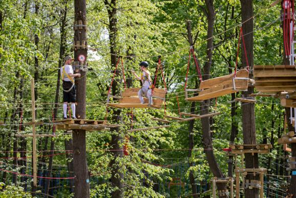 poprawiono estetykę otoczenia. 11. Gemini Park Sp. z o.o. realizuje kolejny etap projektu pn.