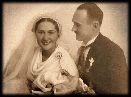 O samym Jerzym zapisano, że był synem Jana i Stanisławy z Orzęckich zrodzonym na ziemi wołyńskiej 24 XI 1904 roku.