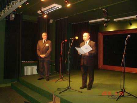 Wyjątkowa atmosfera i uczestnicy konferencji SECON zachęcają do ponownego zorganizowania konferencji, tym razem jubileuszowej. Fot. 9. Od lewej: Eugeniusz Śniegowski, Jerzy Barglik. fot.