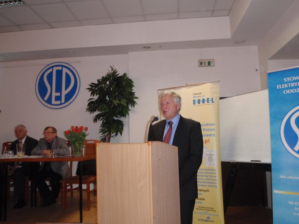 W dniu 18 marca br. z udziałem 95 delegatów odbyło się Walne Gdańskiego SEP. Obecni byli prezes SEP Jerzy Barglik i sekretarz generalna Jolanta Arendarska. Prezesem wybrano Waldemara Dunajewskiego.