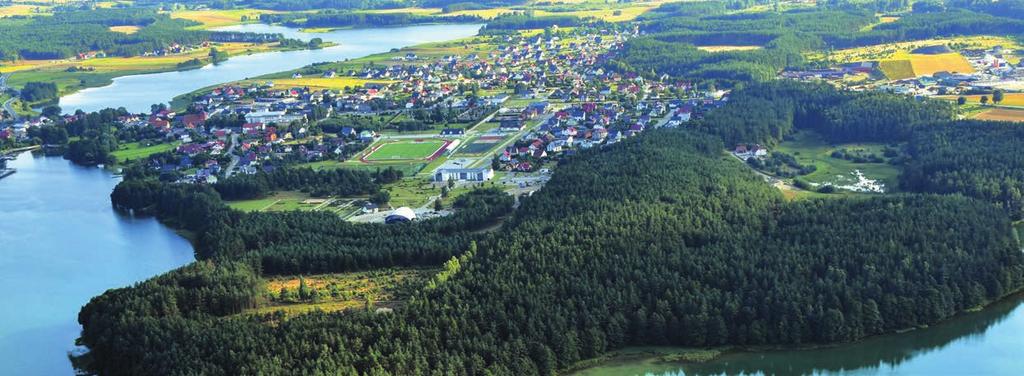 marina wodna wraz ze sprzętem żeglarskim, w