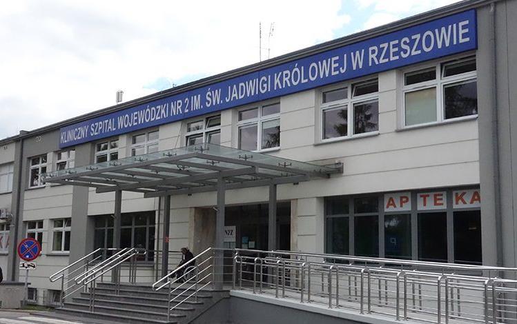 Fot. 1. Kliniczny Szpital Wojewódzki Nr 2 im. Św. Jadwigi Królowej w Rzeszowie, ul. Lwowska 60 największy szpital w Rzeszowie. Tab. 1. Podmioty lecznicze w mieście Rzeszowie.