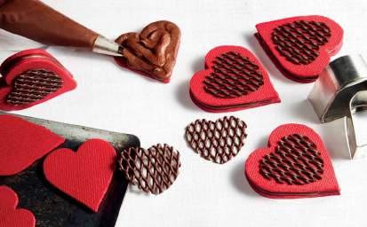 ciasteczka Ciasteczka Cookies Cookies stanowią idealną, szybką przekąskę do ręki, na którą najbardziej zajęty klient zdoła znaleźć czas.
