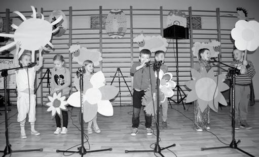 Uczniowie prezentowali swoje umiejętności wokalne, taneczne, sportowe i muzyczne - Barbara Dzich, pedagog i opiekun Szkolnego Klubu Wolontariatu w Szkole Podstawowej w Tychnowach Wszyscy, którzy