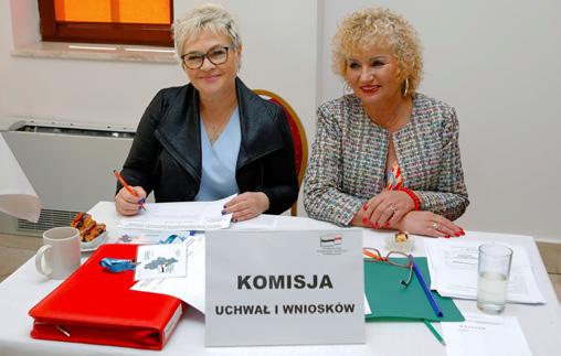 Komisja Uchwał i Wniosków w składzie: Ewa Kowalska, Elżbieta Pieprz-Pankiewicz.