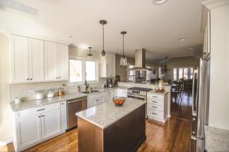 Prospect (847) 394-2336 3440 N. Central Chicago (773) 545-5420 www.