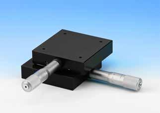 Stolik krzy owy CV-MT-25 Stolik krzy owy wzgl. precyzyjny stolik ustalajàcy 25 x 25 mm z mechanicznymi Êrubami pomiarowymi 0,01 mm. Po obu stronach sà po cztery gwinty wewn trzne M4 do mocowania.