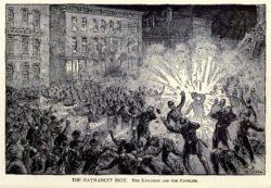 https://www. fot. Wikimedia Commons Święto Pracy jest upamiętnieniem wydarzeń z Chicago z 1886 roku tzw. Haymarket Riot.