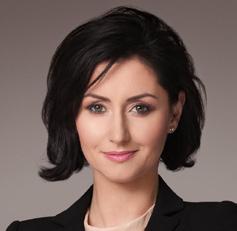 Poprzednio pracował w Procter & Gamble jako Customer Team Finance Manager odpowiedzialny za rynek tradycyjny i dyskonty.