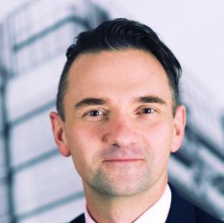 Prelegenci: Marcin Nowakowski, Program manager / Change Manager, BNP Paribas Securities Services Program Manager for European outsourcing projects / Change Manager for large scale organizational
