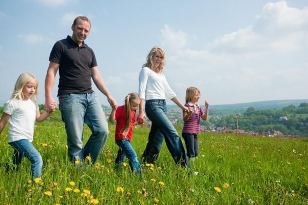 jpg Cele wychowania przedszkolnego: Uświadomimy sobie jak ważną rolę pełnią rodzice w życiu dziecka.