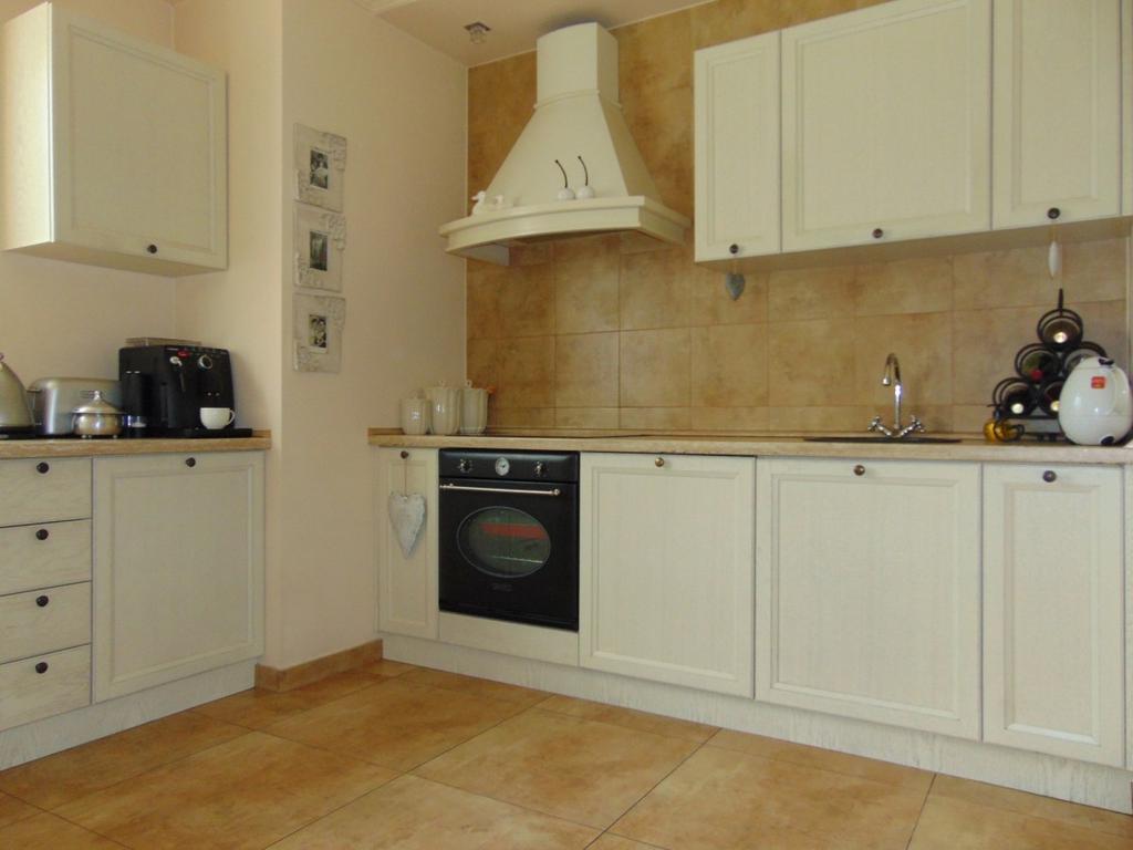 tel. +48422079272, biuro@apartner.