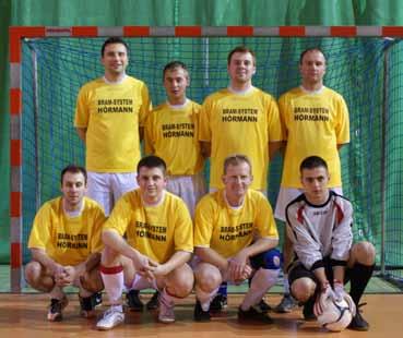 8 1/2012 Znamy liderów po pierwszej rundzie Electrolux Cup Wektor Świdnica oraz FC Method Men zostali po pierwszej rundzie liderami Żarowskiej Ligi Futsalu Electrolux Cup.