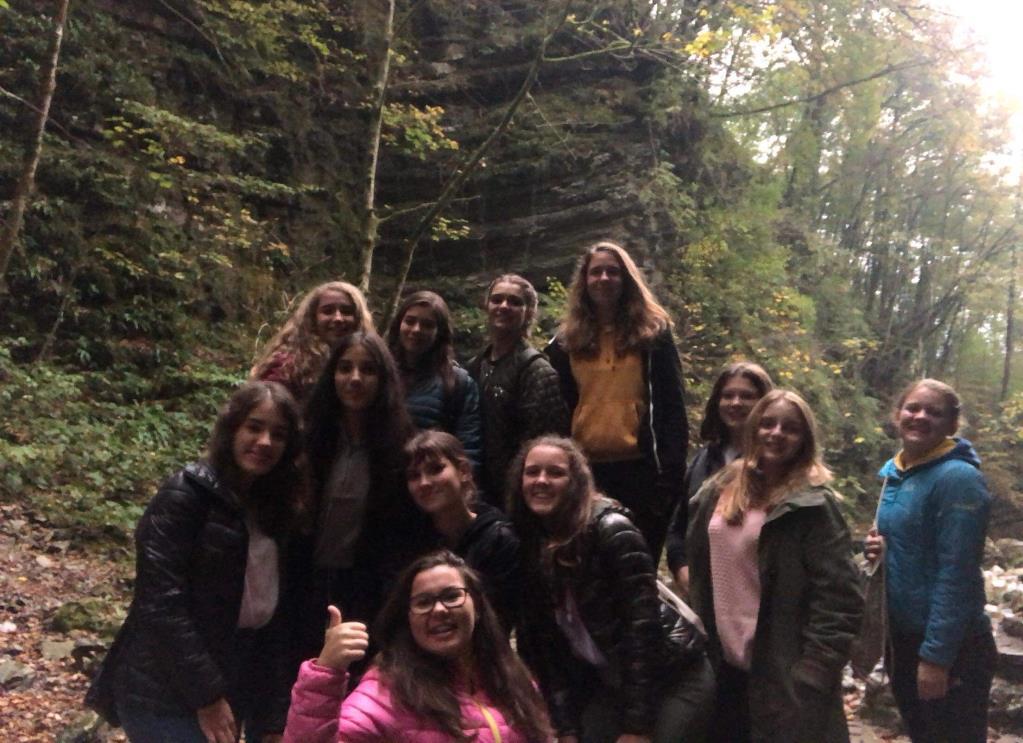 OUR THURSDAY, 18.10.2018 On thursday we went to school at 7.30. When we arrived the hosts had to stay at school and guests went to Javorca and Tolminka Gorges.