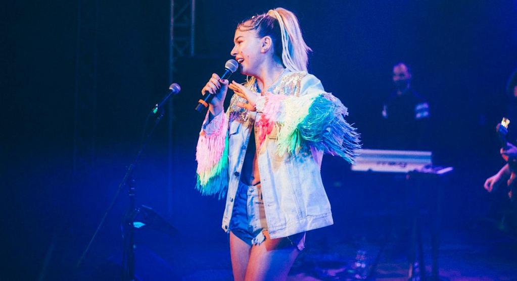 Będzie to wyjątkowy i jedyny taki koncert, ponieważ Natalia wykorzystując możliwości, jakie daje sala kinowa, zaprezentuje multimedialne widowisko.