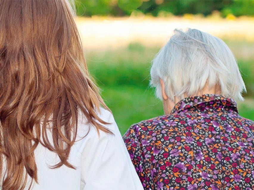 Rezygnacja z zawodu Badanie opnii przeprowadzone przez Unię pokazuje, że 47 procent osób zatrudnionych nie ma zamiaru pracować w zawodzie aż do osiągnięcia wieku emerytalnego.