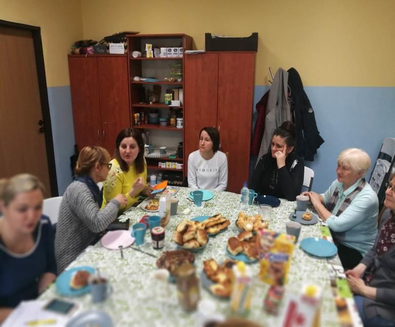 w ramach projektu Centrum Społecznościowe Nasze Załęże I etap realizowanego przez Miasto Katowice Miejski Ośrodek Pomocy Społecznej w ramach spotkań z animatorem odbyło się wyjątkowe śniadanie.