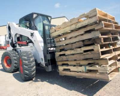 kołowe Unikatowa ładowarka Bobcat A300 - jedyna w przemyśle oferuje dwa typy sterowania.