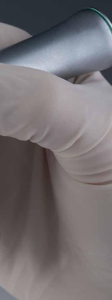 labrida bioclean CHIRURGIA I IMPLANTOLOGIA Antybakteryjna szczoteczka Labrida BioClean to nowatorskie narzędzie, które skraca czas leczenia i pomaga w delikatnym oraz skutecznym czyszczeniu