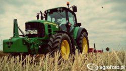 https://www. Rywalizacja o puchar fot. agrofoto_pastura14 Najchętniej wybieraną marką traktorów w Meczniku (gm. Banie Mazurskie) jest John Deere.