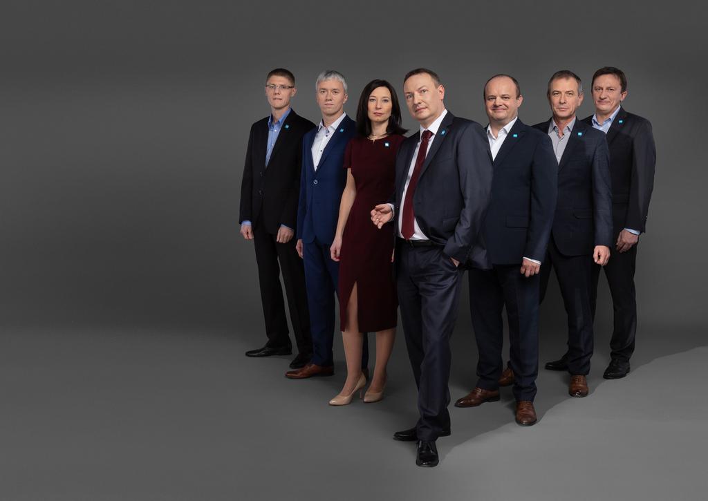 Zespół godny zaufania PROFESJONALIZM TO KLUCZ DO SUKCESU Każdego dnia stawiamy sobie poprzeczkę bardzo wysoko i z dużą uwagą podchodzimy do wszystkich zagadnień.