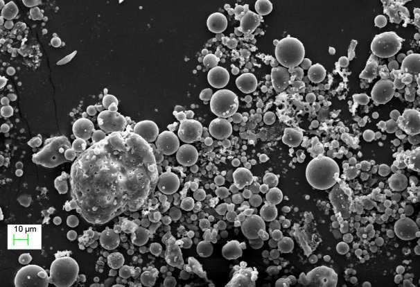 01 100µm, przy czym średnica cząstki zależy od strefy elektrofiltru w której nastąpiło zatrzymanie popiołu.