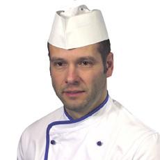 CENA: 30,00 zł Czapki kucharskie z bibuły, wysokość 25 cm KOD PRODUKTU: P12218 OPAKOWANIE: szt.
