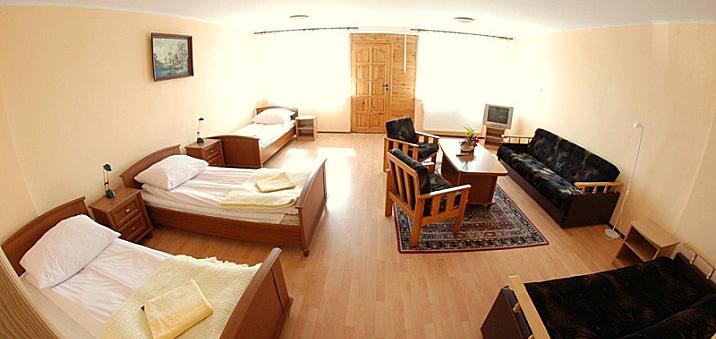 SZCZEGÓLNĄ ATRAKCJĄ JEST PRZYHOTELOWE MINI ZOO. GOŁUŃ www.hotel-golun.com.