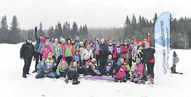 Byli to ludzie mediów, którzy po raz dziesi¹ty z rzêdu wybrali Œwieradów jako miejsce swych zmagañ i tradycyjnie przywieÿli ze sob¹ rodziny i przyjació³ (te rywalizowali o medale).