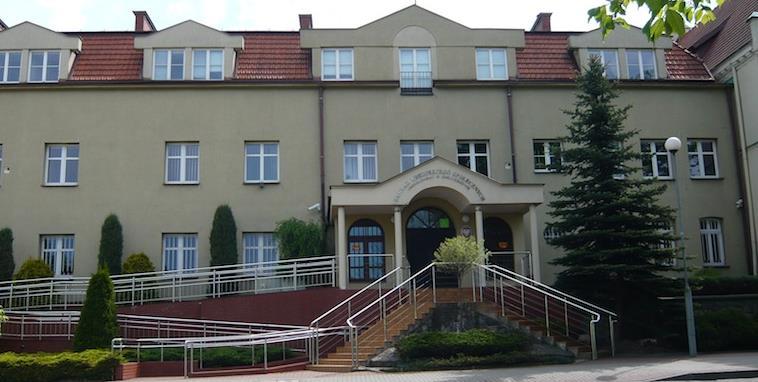Zarząd nieoficjalnie powziął informację o zamiarze przeniesienia w całości komórki ds. świadczeń emerytalno-rentowych z Kościerzyny do Kartuz.