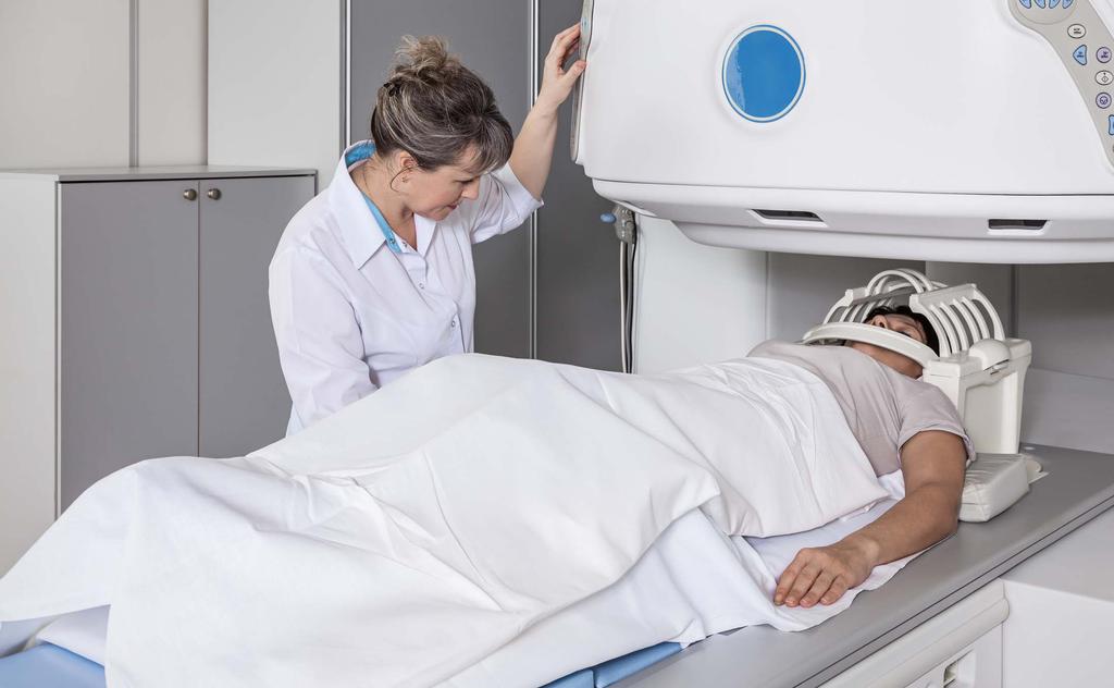 20 PIELĘGNIARSTWO Ocena: Chory rozumie, że zmiany skórne pojawiają się w wyniku odczynu popromiennego i potrafi łagodzić dolegliwości.