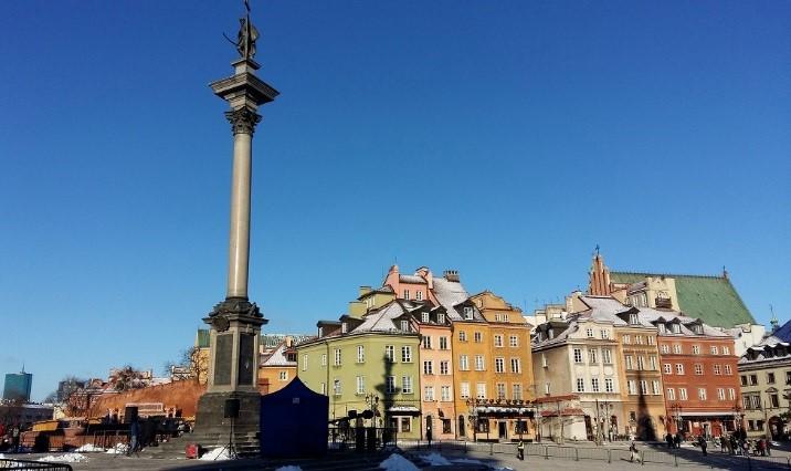 Zadanie 1. Formą ochrony zabytków nie jest A. wpis do rejestru zabytków. B. uznanie za pomnik historii. C. wpis do ewidencji zabytków. D. utworzenie parku kulturowego. Zadanie 2.