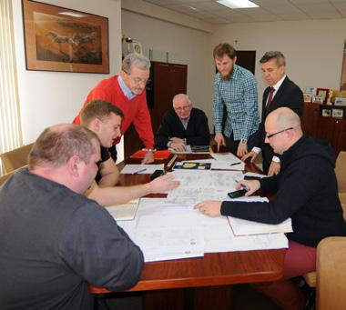 Wieloletnie doświadczenia naszych pracowników w produkcji, doradztwie technicznym i projektowaniu ukierunkowane są na jak najlepszą obsługę klienta.