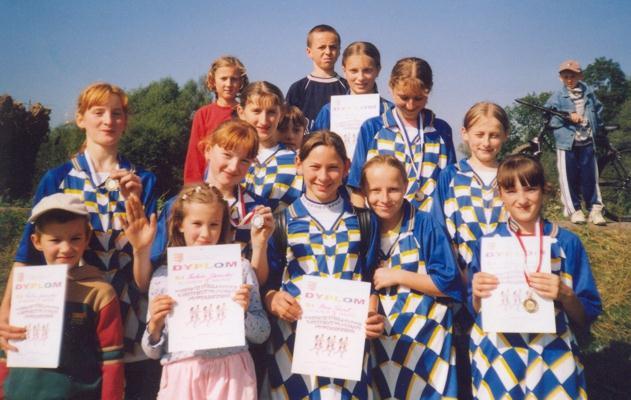 Tegoroczne sukcesy sportowe rozpoczęły, podobnie jak w zeszłym roku, lekkoatletki. Jesienne Indywidualne Biegi Przełajowe znowu okazały się dla nas szczęśliwe.
