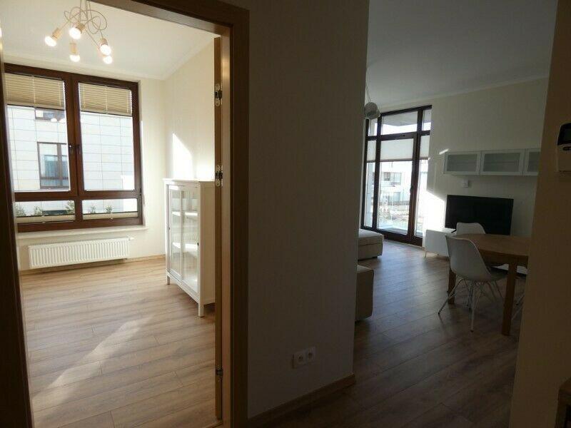 tel. +48 22 661 51 77,