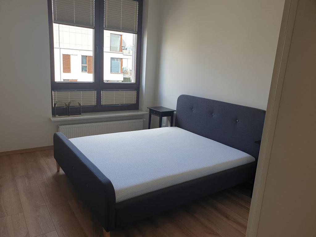 tel. +48 22 661 51 77,