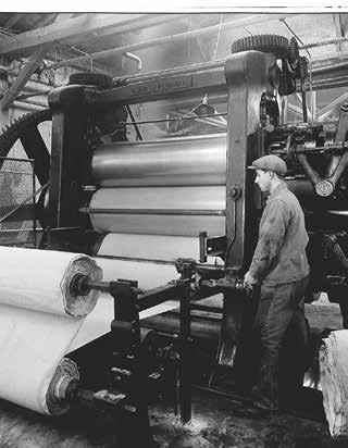 1945 PVC I GUMA Początek produkcji taśm transportujących z PVC i gumy, która przyniosła firmie niesamowity sukces. 1965 DUNLOP RUBBER COMPANY Firma została przejęta przez Dunlop Rubber Company.