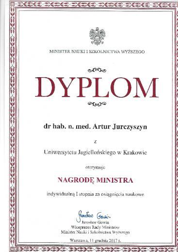 Badania własne współpraca międzynarodowa Zajęcie skóry w przebiegu szpiczaka plazmocytowego (Leukemia & Lymphoma, 2016) Zmiany w CSN w przebiegu szpiczaka plazmocytowego