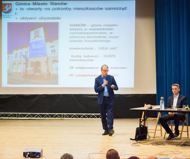 W spotkaniu wzięło udział 108 osób, w tym przedstawiciele Urzędu Gminy i Miasta, sołtysi, członkowie organizacji pozarządowych oraz mieszkańcy.
