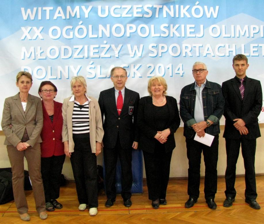 2014 Wspólne zdjęcie z medalistkami turnieju