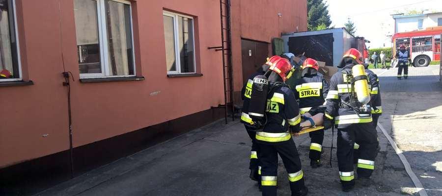 Dwa pożary przy jednej ulicy 24 i 25 kwietnia strażacy dwukrotnie wyjeżdżali do pożaru na ul. Rynkowej w Kętrzynie.