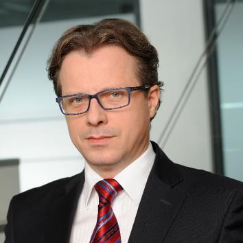 smolen@pwc.com Zuzanna Bartczak Menedżer w zespole ds. sektora publicznego zuzanna.bartczak@pwc.com www.pwc.pl 2019.