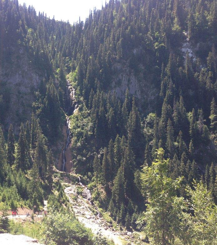 DZIEŃ 5 CASCADA CAILOR Rankiem znów wsiądziemy do terenówek, pozwiedzamy okoliczne monastyry i udamy się