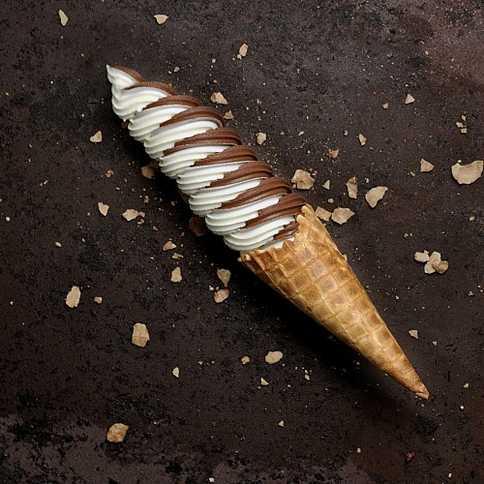 głębokiego i wielokrotnego smażenia mięs, ryb, warzyw i innych produktów w  Podkreśla naturalny smak i aromat potraw Odporny na długotrwałe ogrzewanie w temperaturze 180 C Duża
