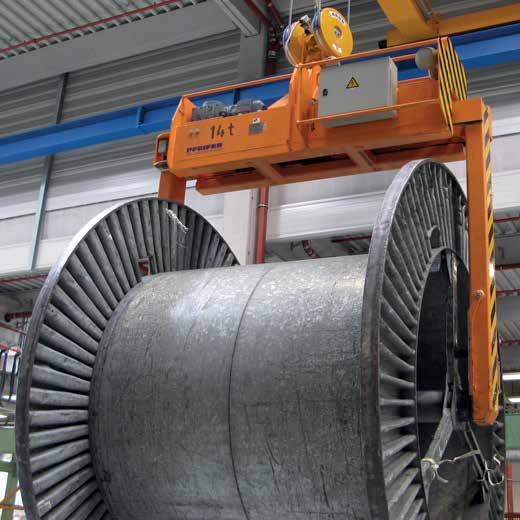 mechanizm obrotu. Nośność 32.000 kg.