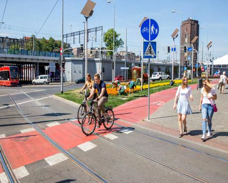 210 km Połączenie rowerowe śródmieścia z poszczególnymi dzielnicami miasta i węzłami przesiadkowymi -