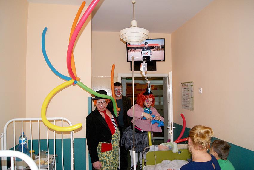 Świąteczna Niespodzianka Kościół Ewangelicznych Chrześcijan Cykl przedsięwzięć w ramach 100.